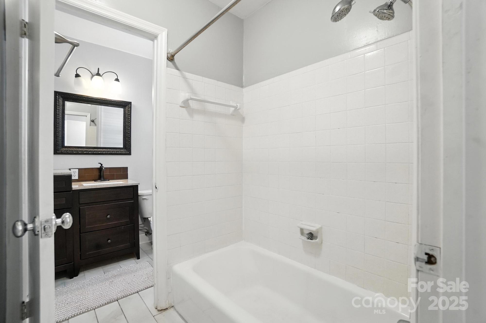 5947 Quail Hollow Road, Unit A Charlotte, NC 28210 - Photo 18 of 25