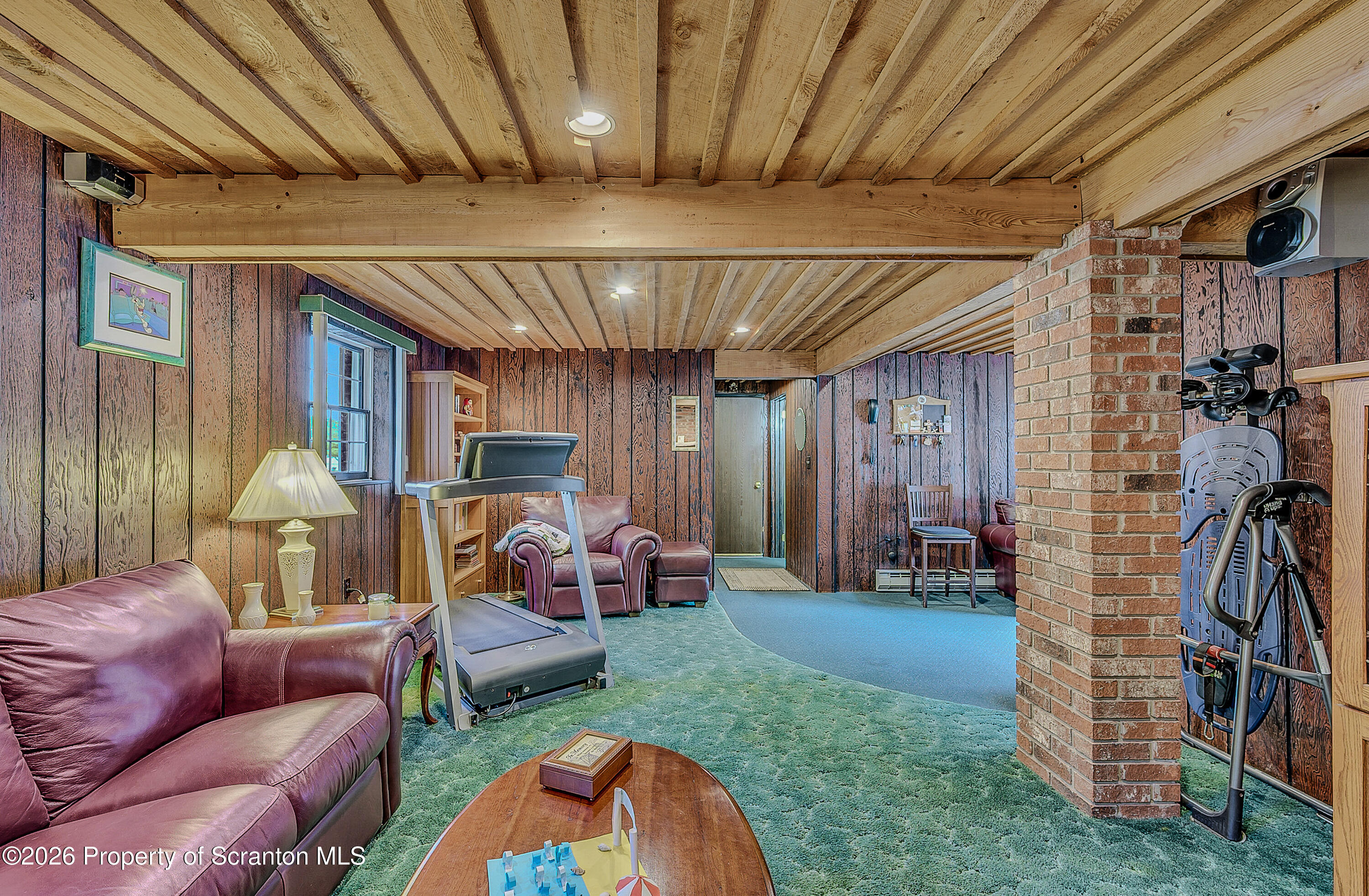 1735 Bulwer Street Scranton, PA 18504 - Photo 43 of 49 Family Room