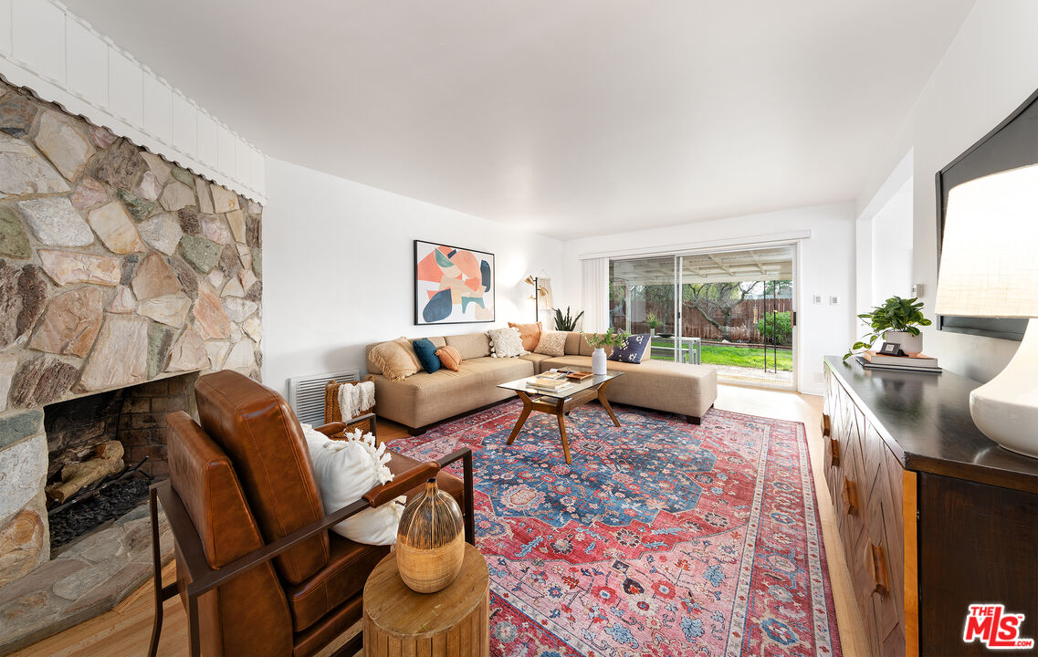 10746 Cranks Road Culver City, CA 90230 - Photo 6 of 33