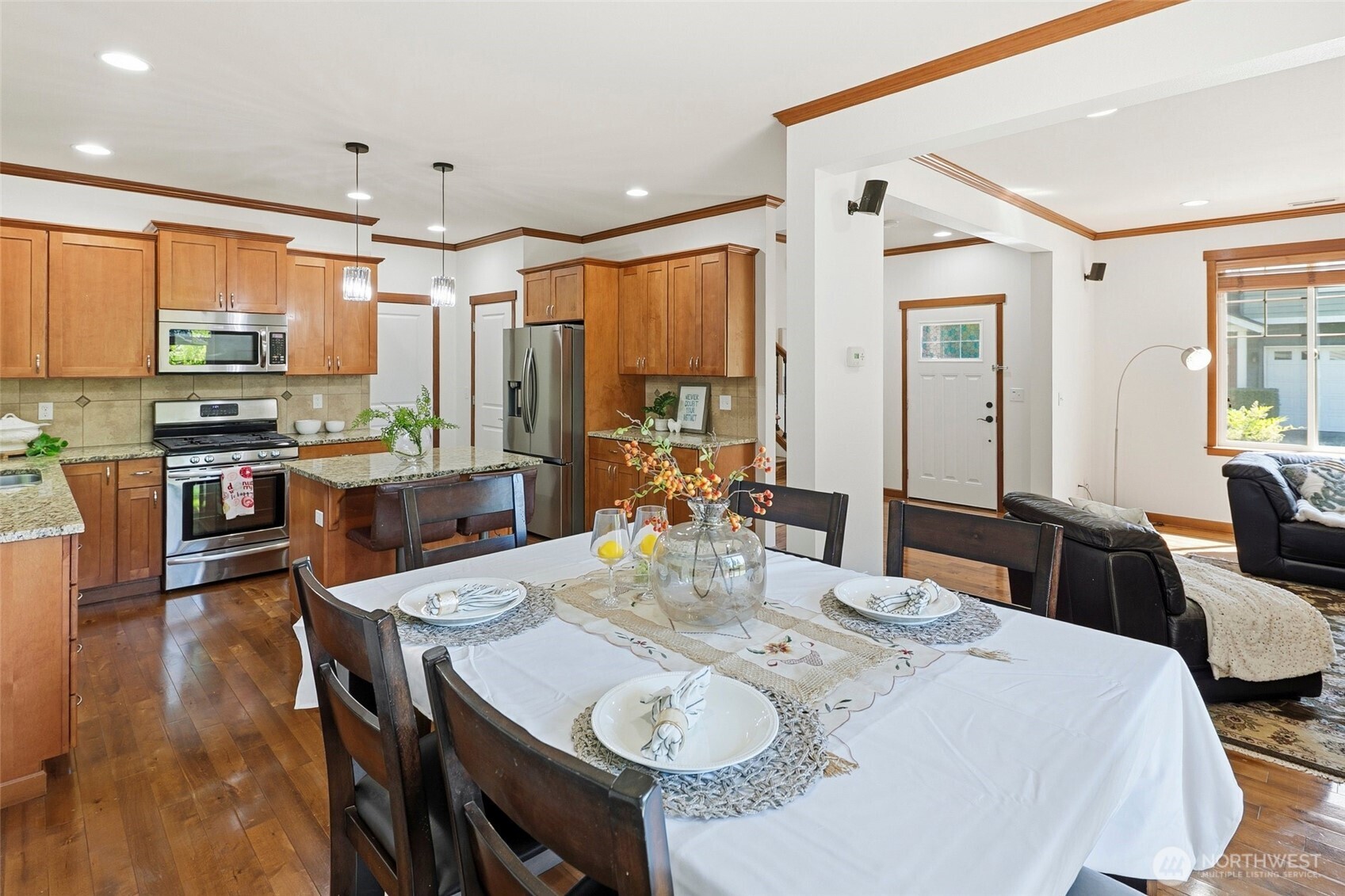 16033 119th Place Northeast Bothell, WA 98011 - Photo 7 of 36