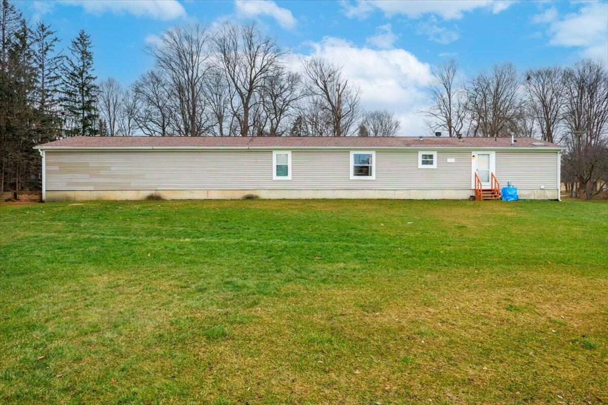 4321 Lone Tree Road Milford, MI 48380 - Photo 35 of 38 09-4321 Lonetree EXT-9