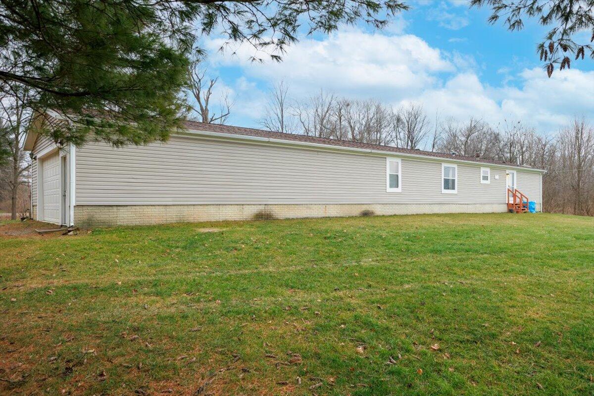 4321 Lone Tree Road Milford, MI 48380 - Photo 36 of 38 11-4321 Lonetree EXT-11