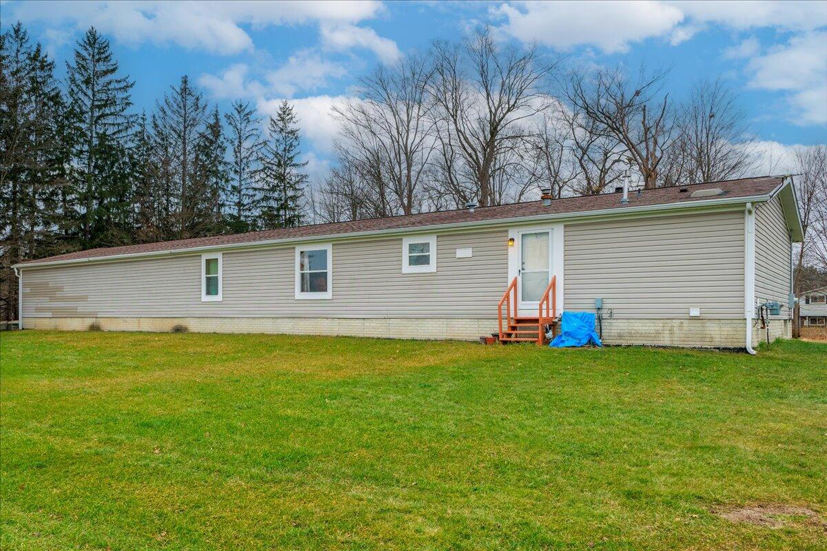 4321 Lone Tree Road Milford, MI 48380 - Photo 37 of 38 08-4321 Lonetree EXT-8