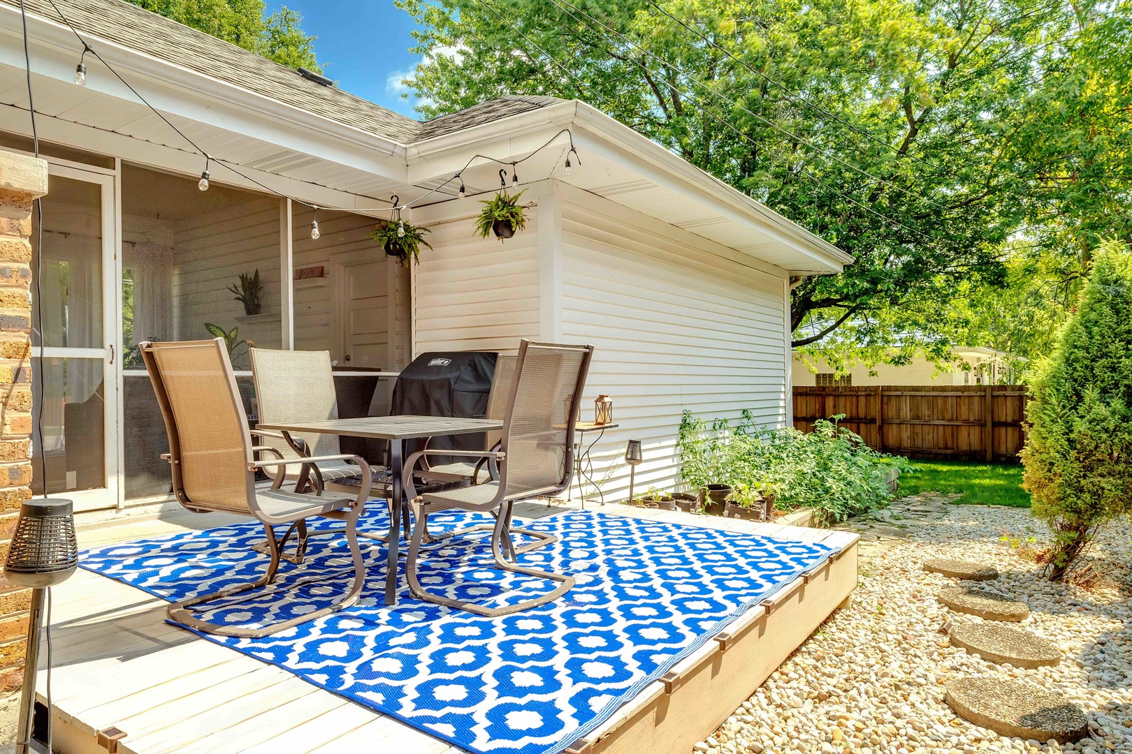 4101 Linden Avenue Western Springs, IL 60558 - Photo 27 of 29 a view of backyard with sitting area