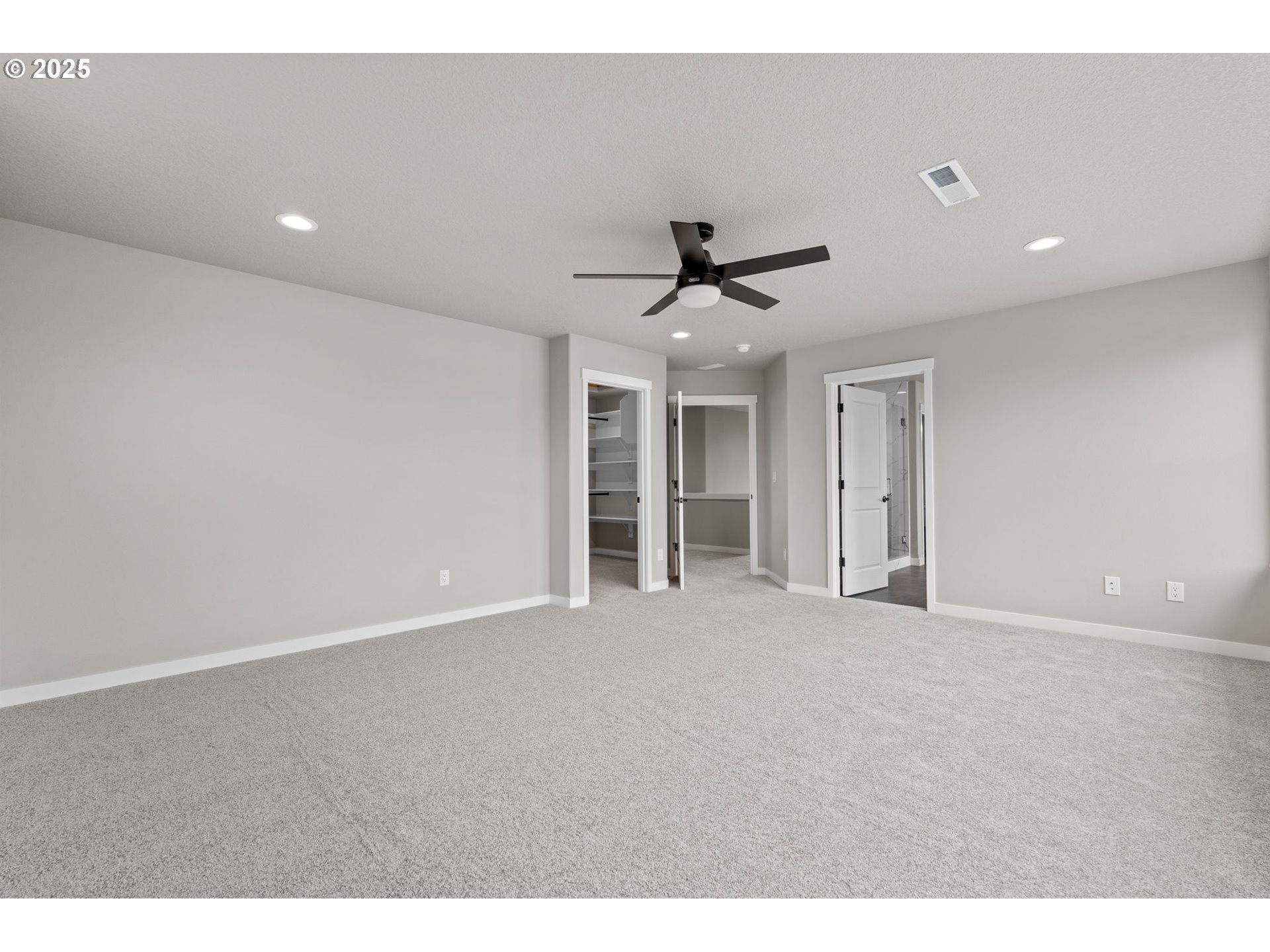 1105 Northwest 111th Circle Vancouver, WA 98685 - Photo 27 of 48 a view of a livingroom with a ceiling fan and window