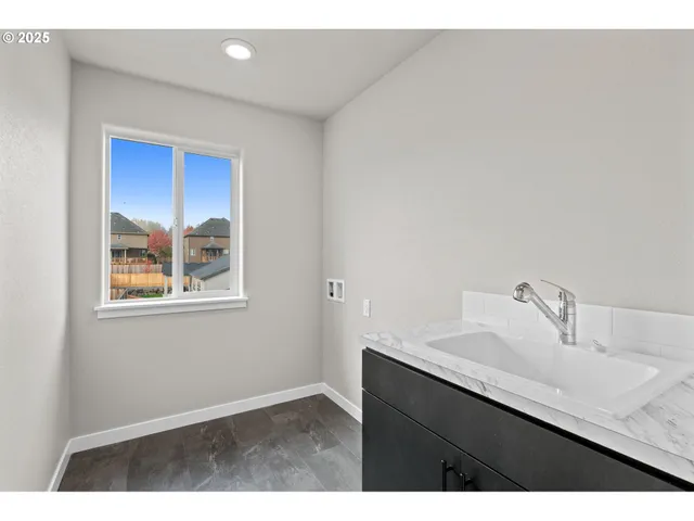 a front view of house with yard