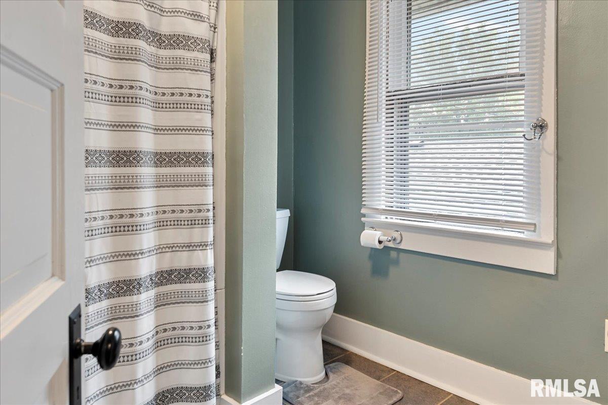 1305 South Walnut Street Springfield, IL 62704 - Photo 24 of 36 Gallery Image 24