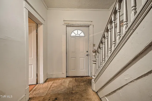 $89,900 | 1009 Massachusetts Avenue, Bristol, VA 24201