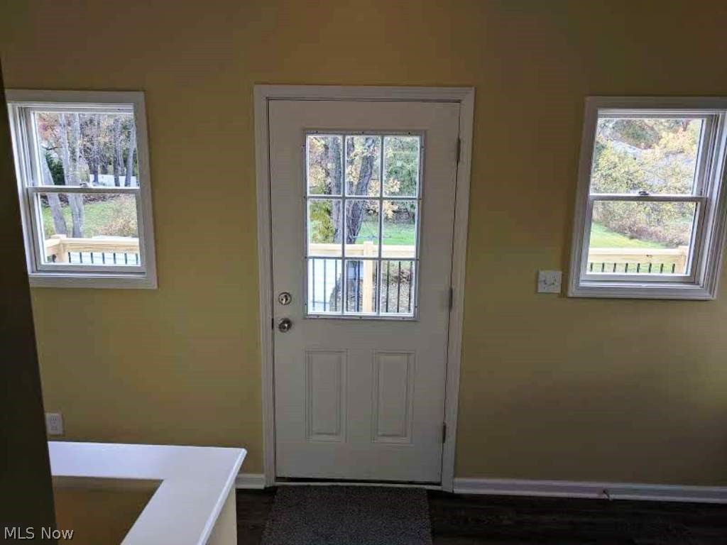 2892 Sanitarium Road Akron, OH 44312 - Photo 13 of 34 Access to the upper deck