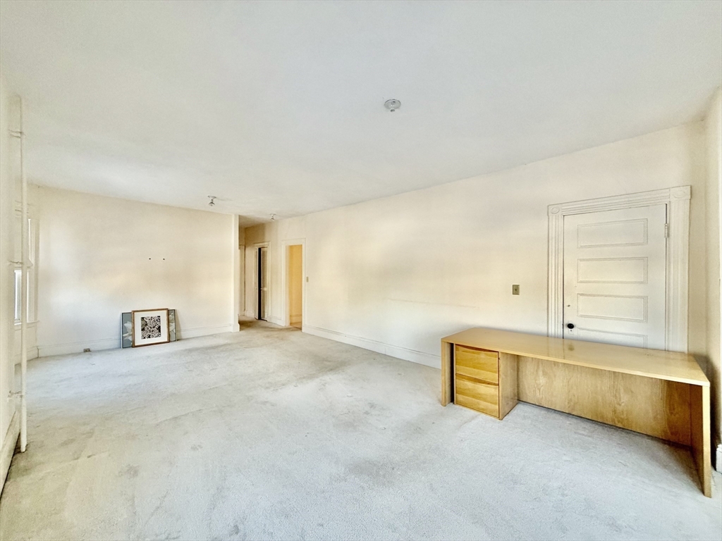 44 Gray Street, Unit 1 Arlington, MA 02476 - Photo 16 of 39