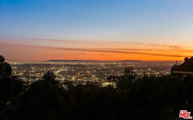 $3,000,000 | 1790 Viewmont Drive, Los Angeles, CA 90069