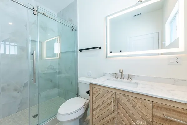 $2,550,000 | 19453 Strathern Street, Reseda, CA 91335