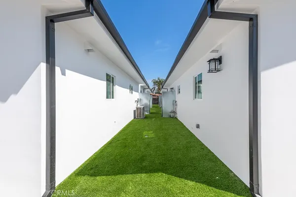$2,550,000 | 19453 Strathern Street, Reseda, CA 91335