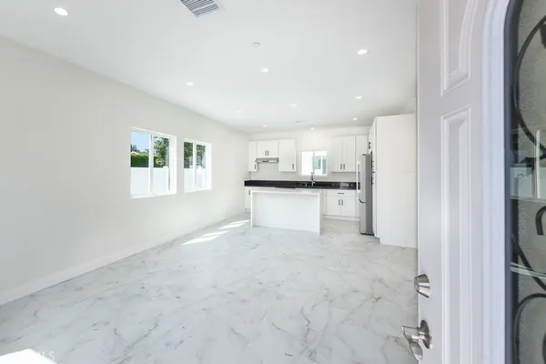$2,550,000 | 19453 Strathern Street, Reseda, CA 91335