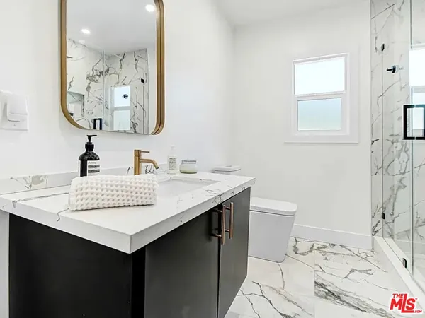 $7,490 | 7425 West 88th Place, Los Angeles, CA 90045