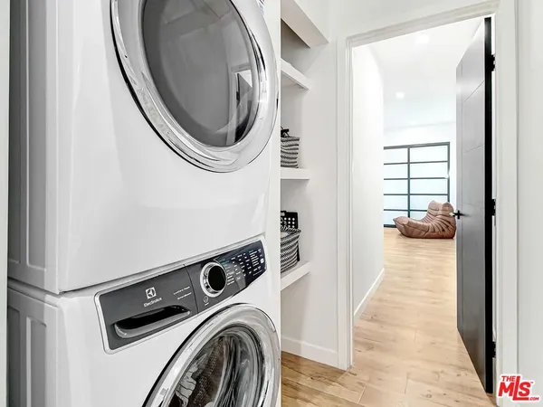 $7,490 | 7425 West 88th Place, Los Angeles, CA 90045