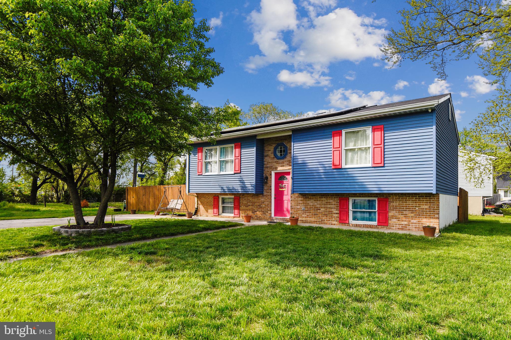 11 Bar Harbor Road Pasadena, MD 21122 - Photo 1 of 27 Gallery Image 1