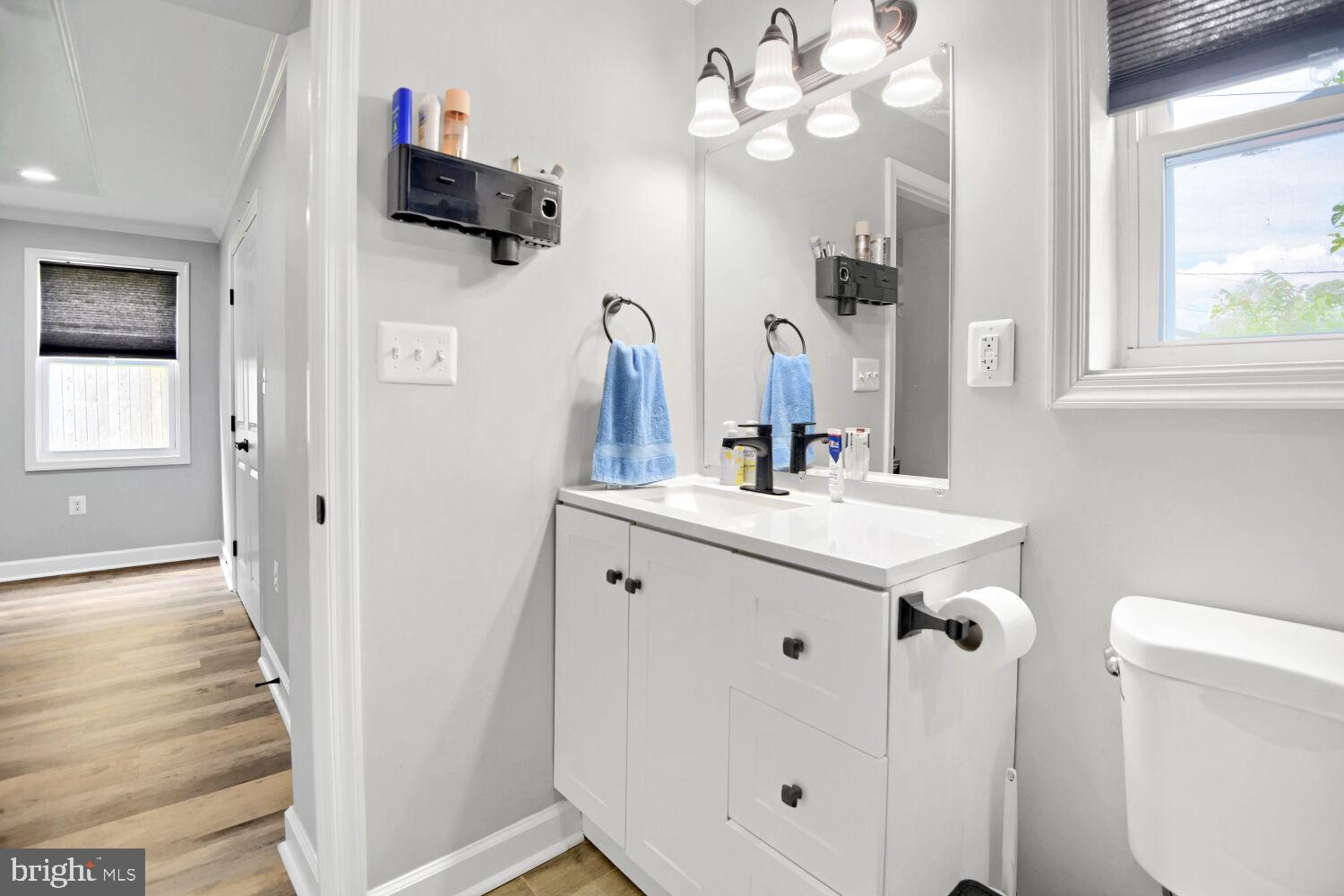 606 Meadow Road Baltimore, MD 21206 - Photo 17 of 27 Gallery Image 17