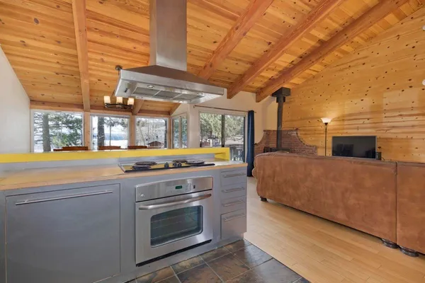 $819,000 | 3199 Chateau Road, Unit 22, Mammoth Lakes, CA 93546