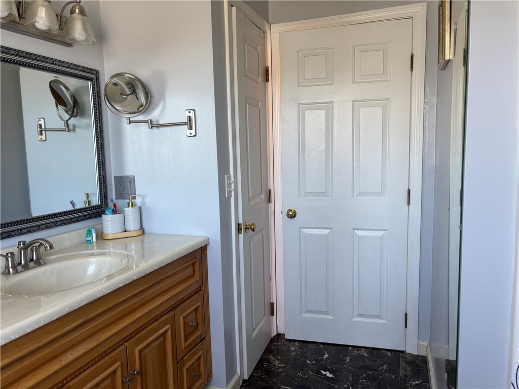 126 Lilac Avenue Woonsocket, RI 02895 - Photo 20 of 42