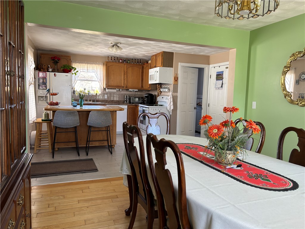 126 Lilac Avenue Woonsocket, RI 02895 - Photo 8 of 42