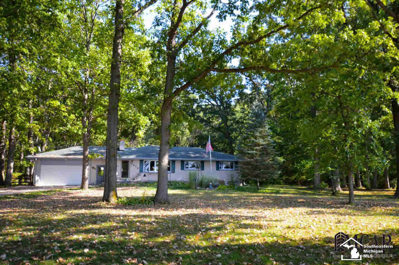 1472 Baldwin Road Monroe, MI 48162 - Photo 3 of 45 21373450-2.JPG