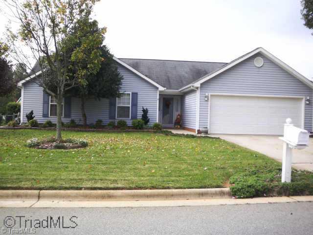 200 Stapleton Way High Point, NC 27265 - Photo 1 of 9 Exterior Front.