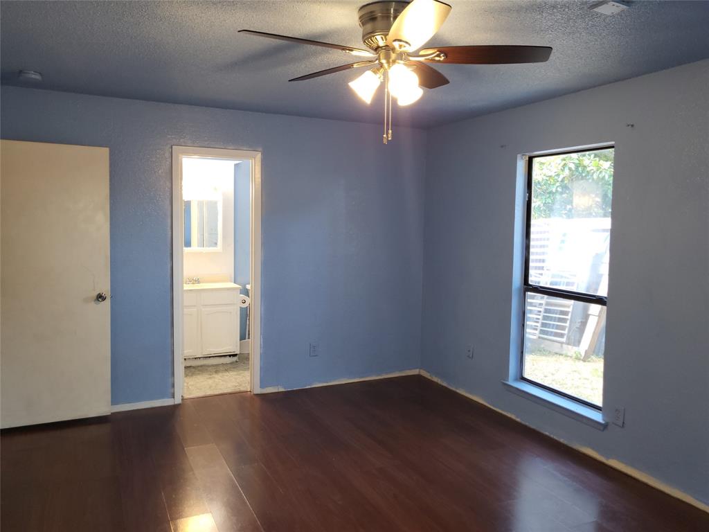 3320 Green Ridge Street Fort Worth, TX 76133 - Photo 14 of 24