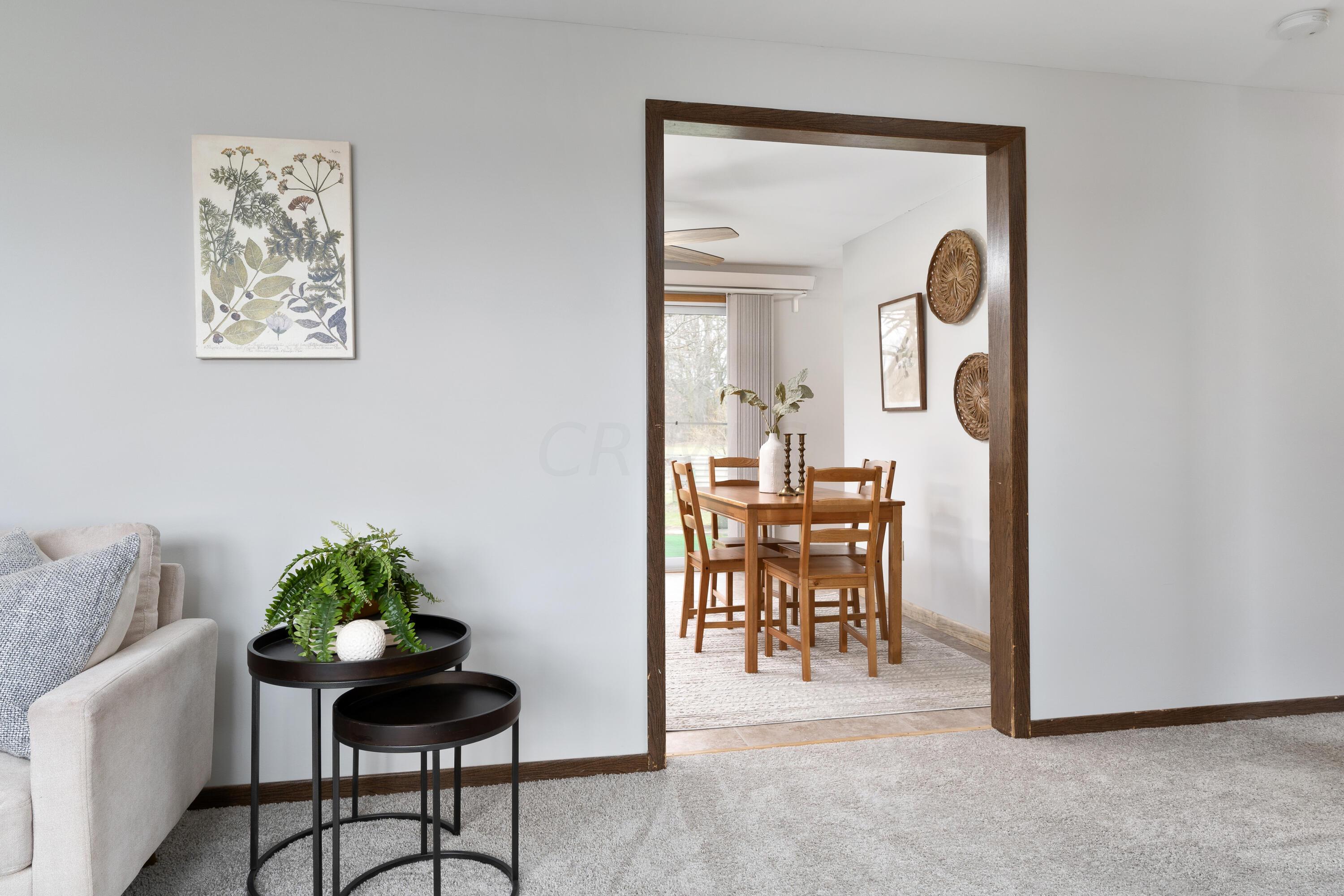 5591 Liberty Road North Powell, OH 43065 - Photo 11 of 41 Entry view to Eat-in Kitchen Space