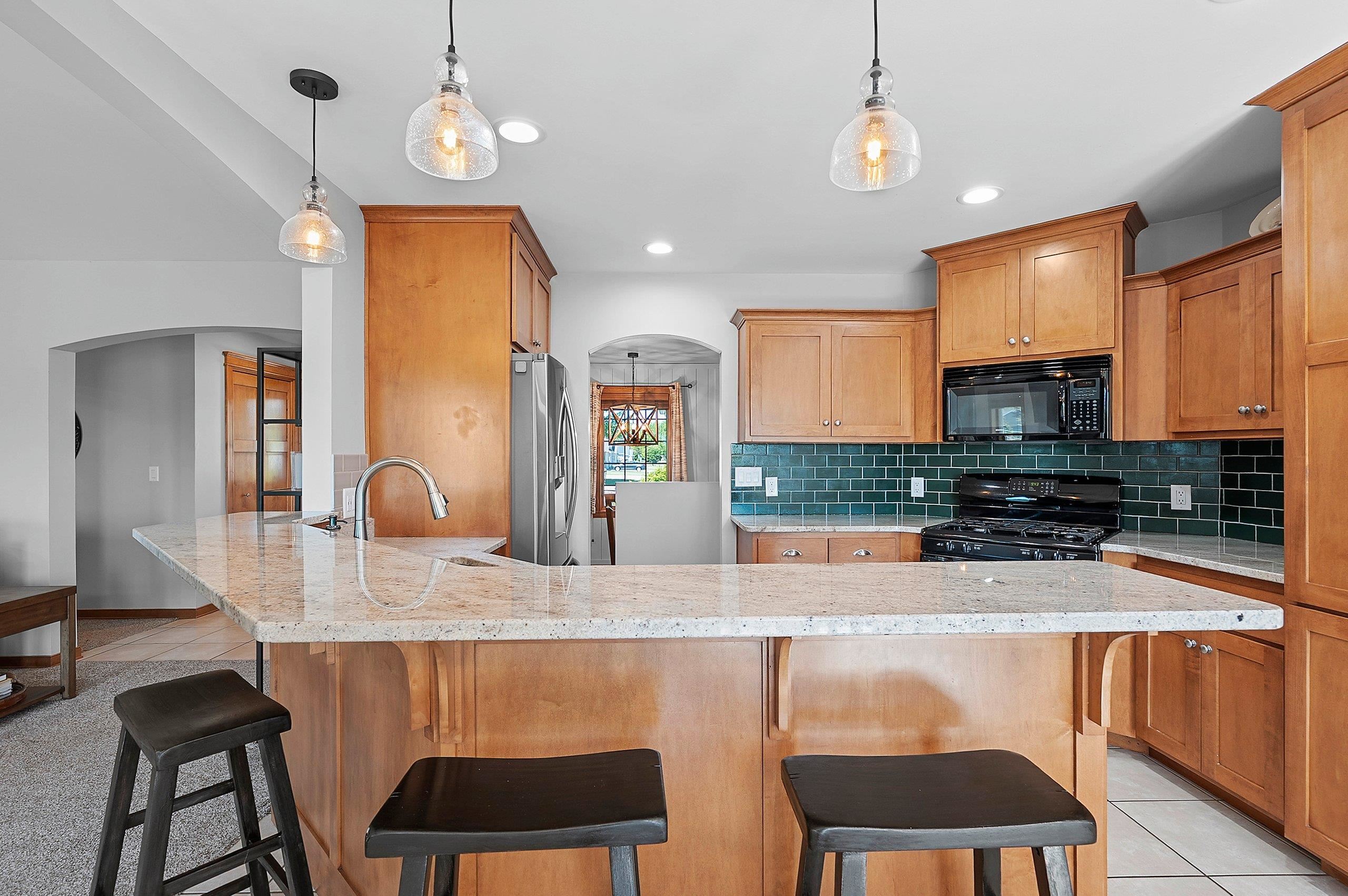 2133 Wheat Way Green Bay, WI 54311 - Photo 15 of 62