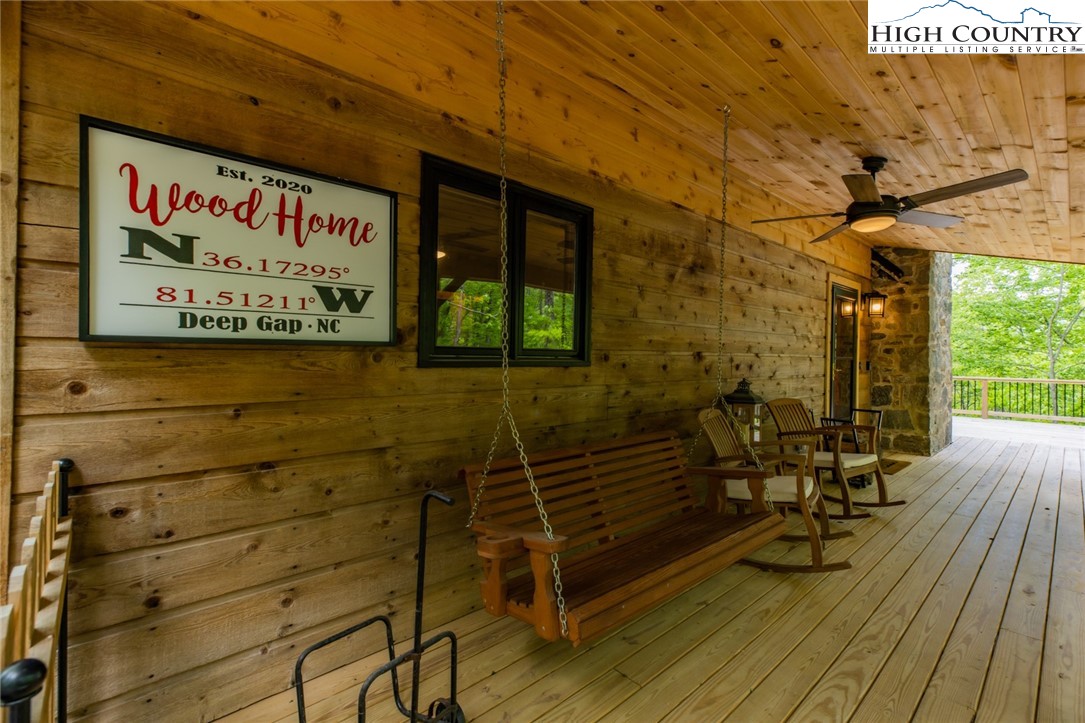 495 Horseshoe Ridge Road East Deep Gap, NC 28618 - Photo 3 of 33