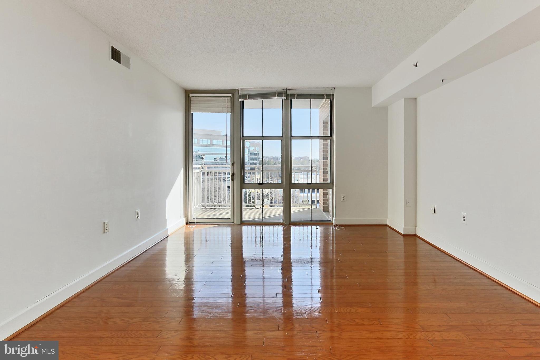 11800 Sunset Hills Road, Unit 1018 Reston, VA 20190 - Photo 9 of 43 Gallery Image 9