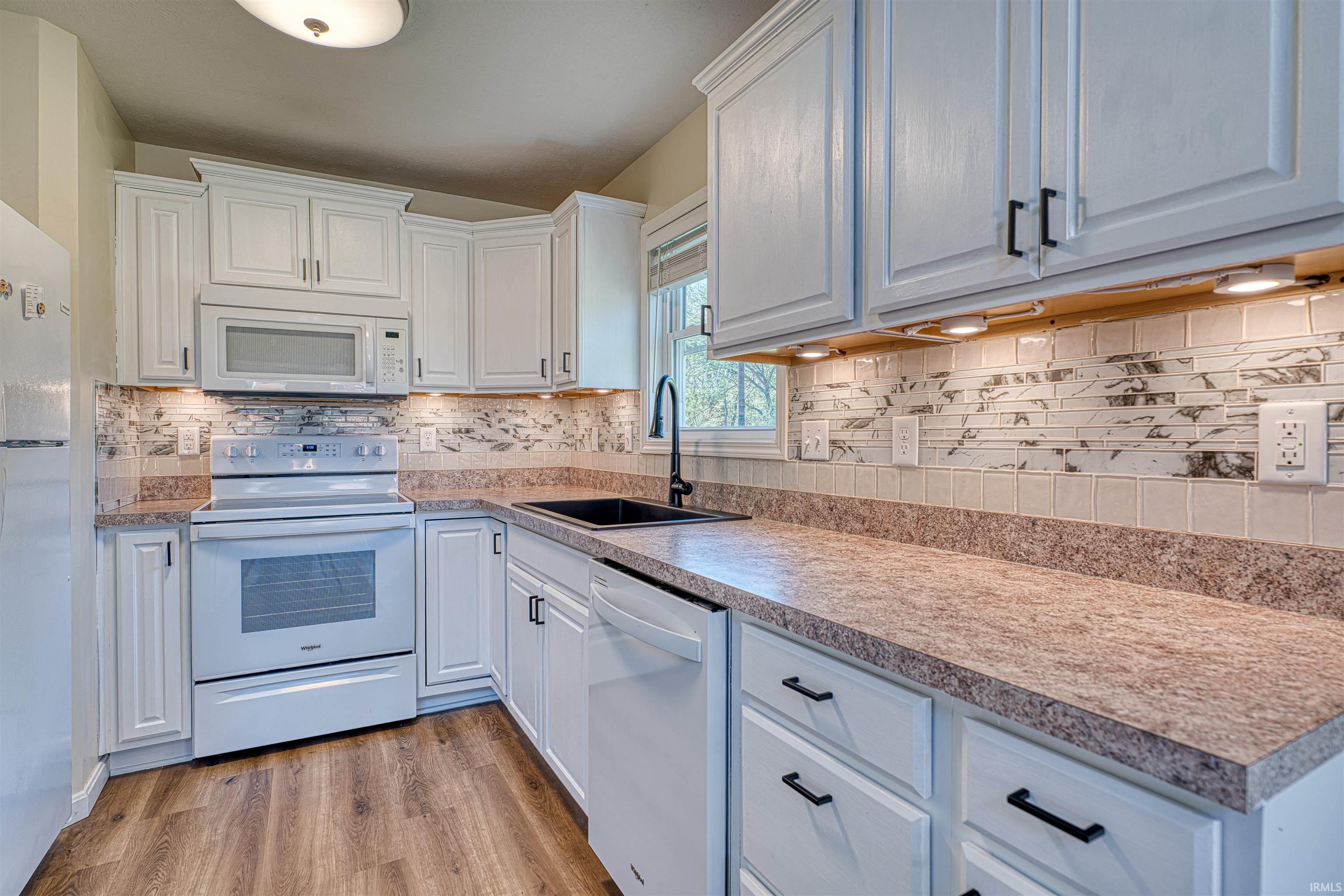 1022 East New Hope Road Boonville, IN 47601 - Photo 11 of 35 Gallery Image 11