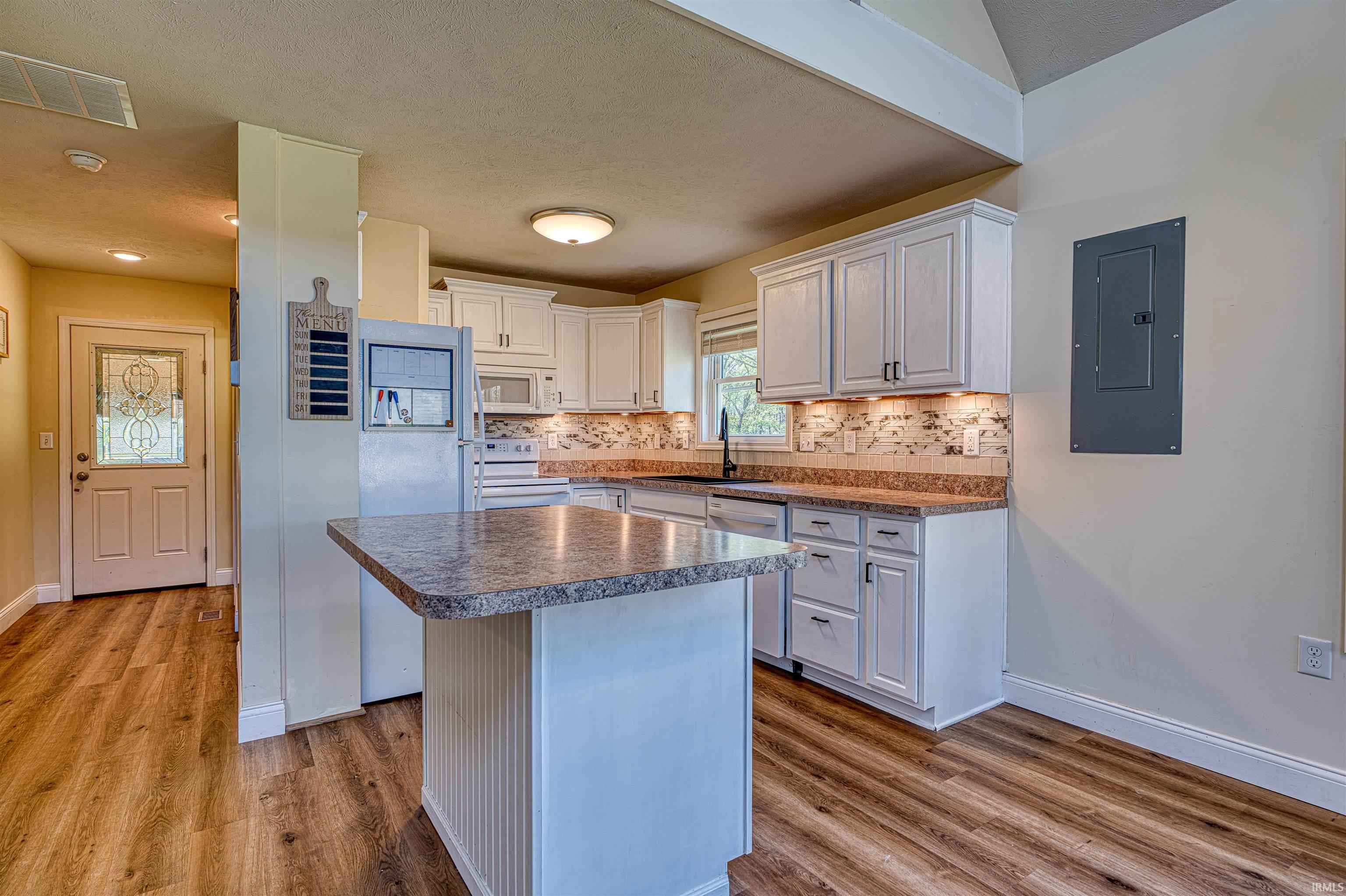 1022 East New Hope Road Boonville, IN 47601 - Photo 12 of 35 Gallery Image 12