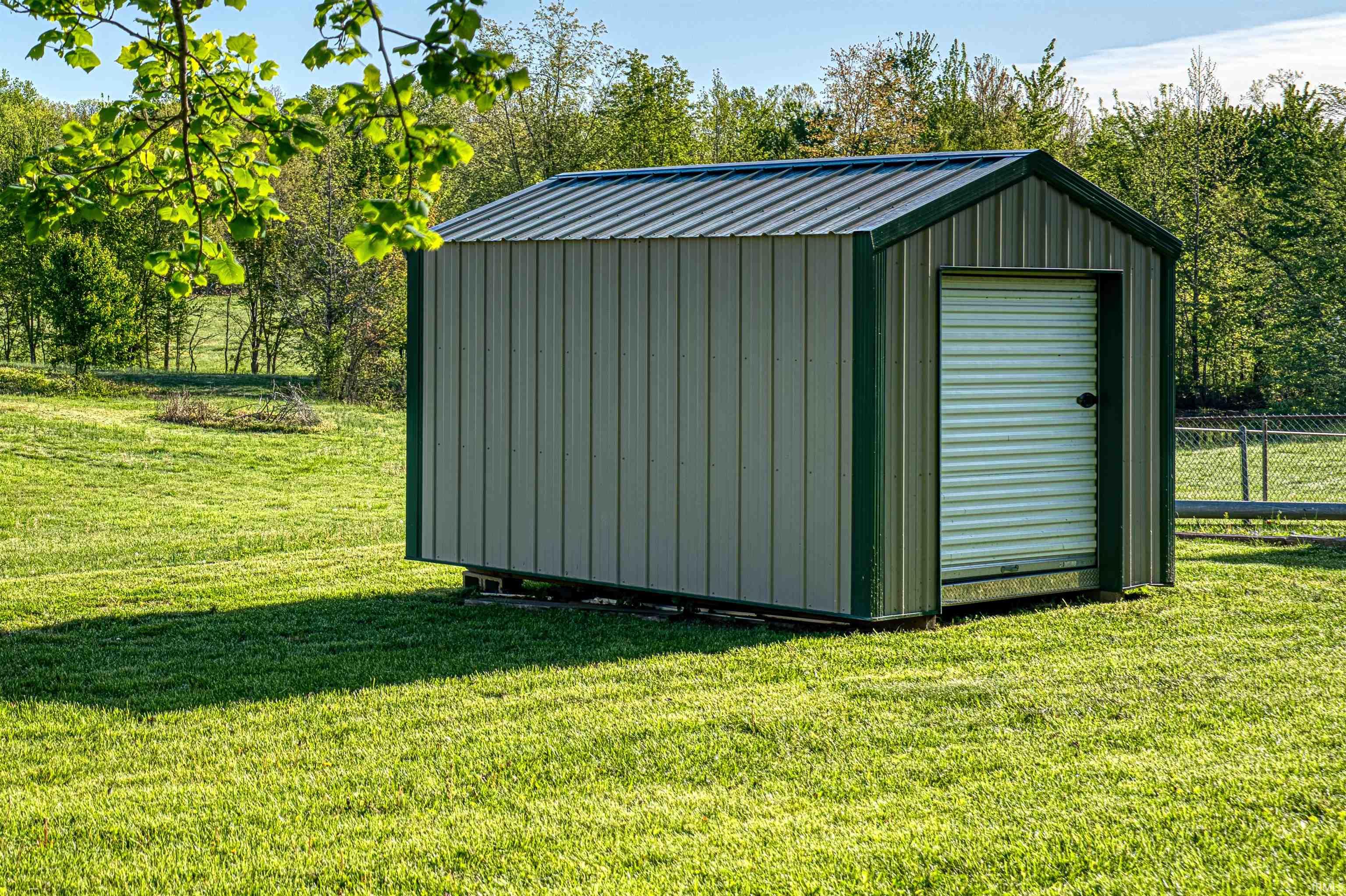1022 East New Hope Road Boonville, IN 47601 - Photo 32 of 35 Gallery Image 32