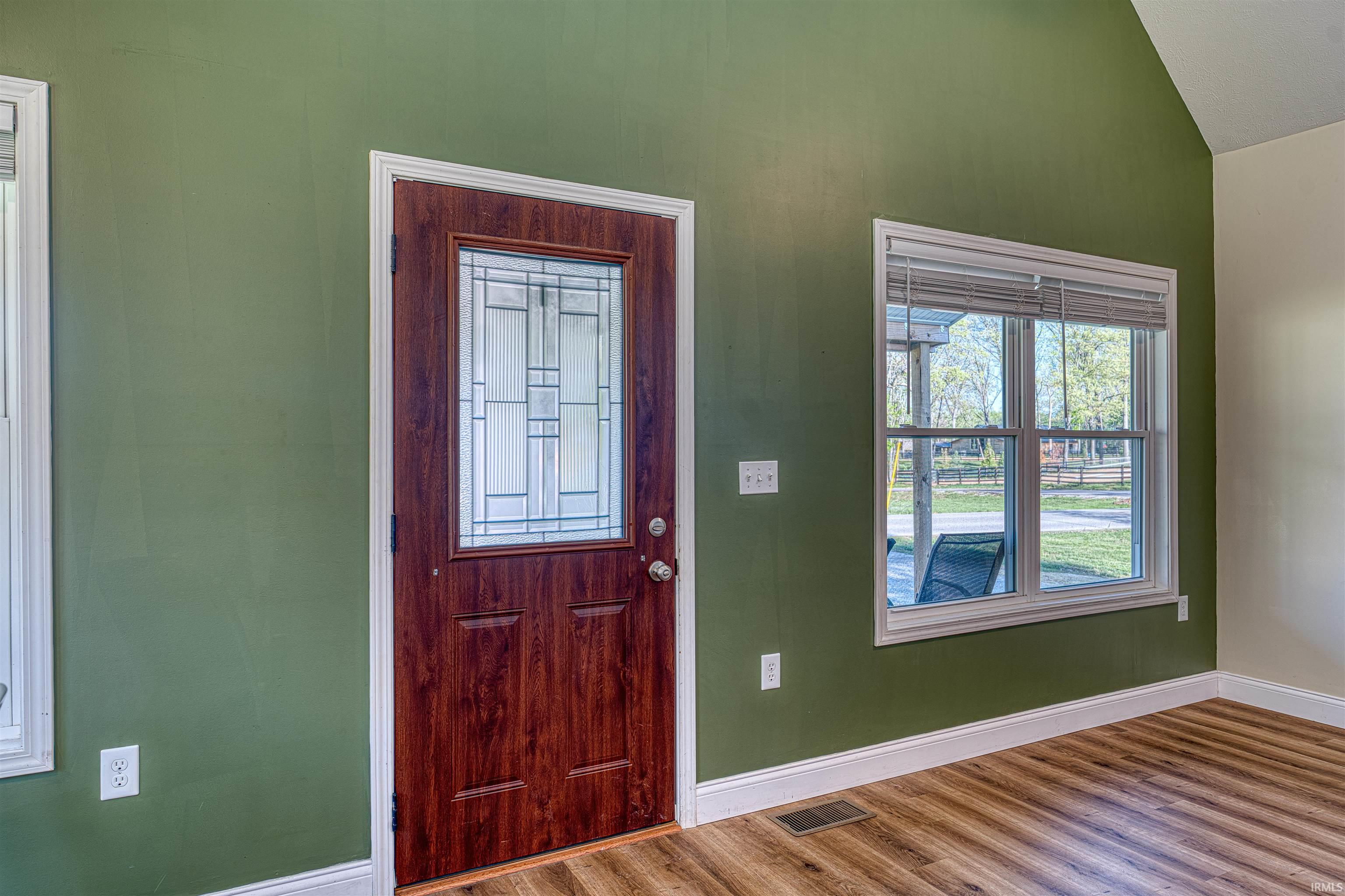 1022 East New Hope Road Boonville, IN 47601 - Photo 6 of 35 Gallery Image 6