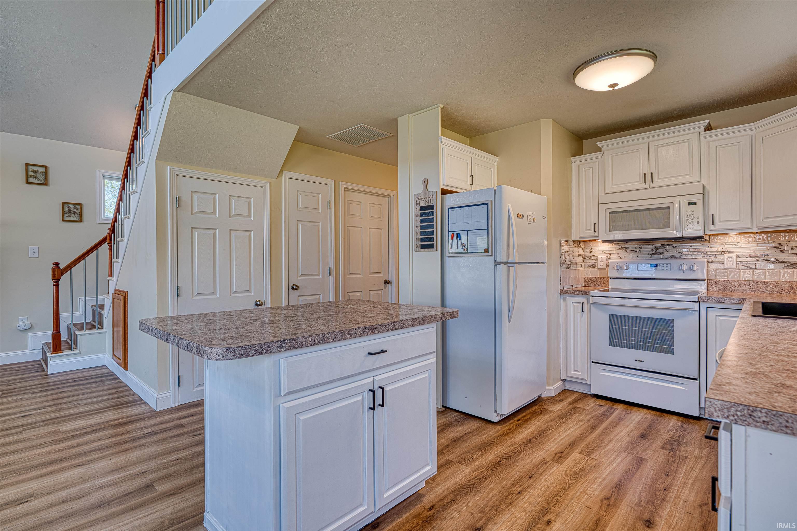 1022 East New Hope Road Boonville, IN 47601 - Photo 10 of 35 Gallery Image 10