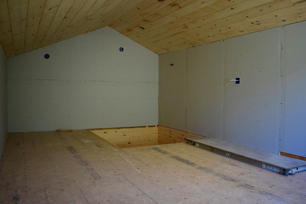 89 Rocky Point Circle Inlet, NY 13360 - Photo 20 of 21 Gallery Image 20