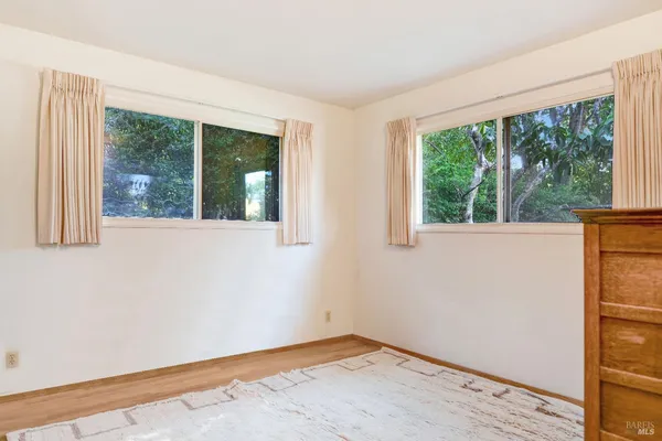 a view of empty room with window