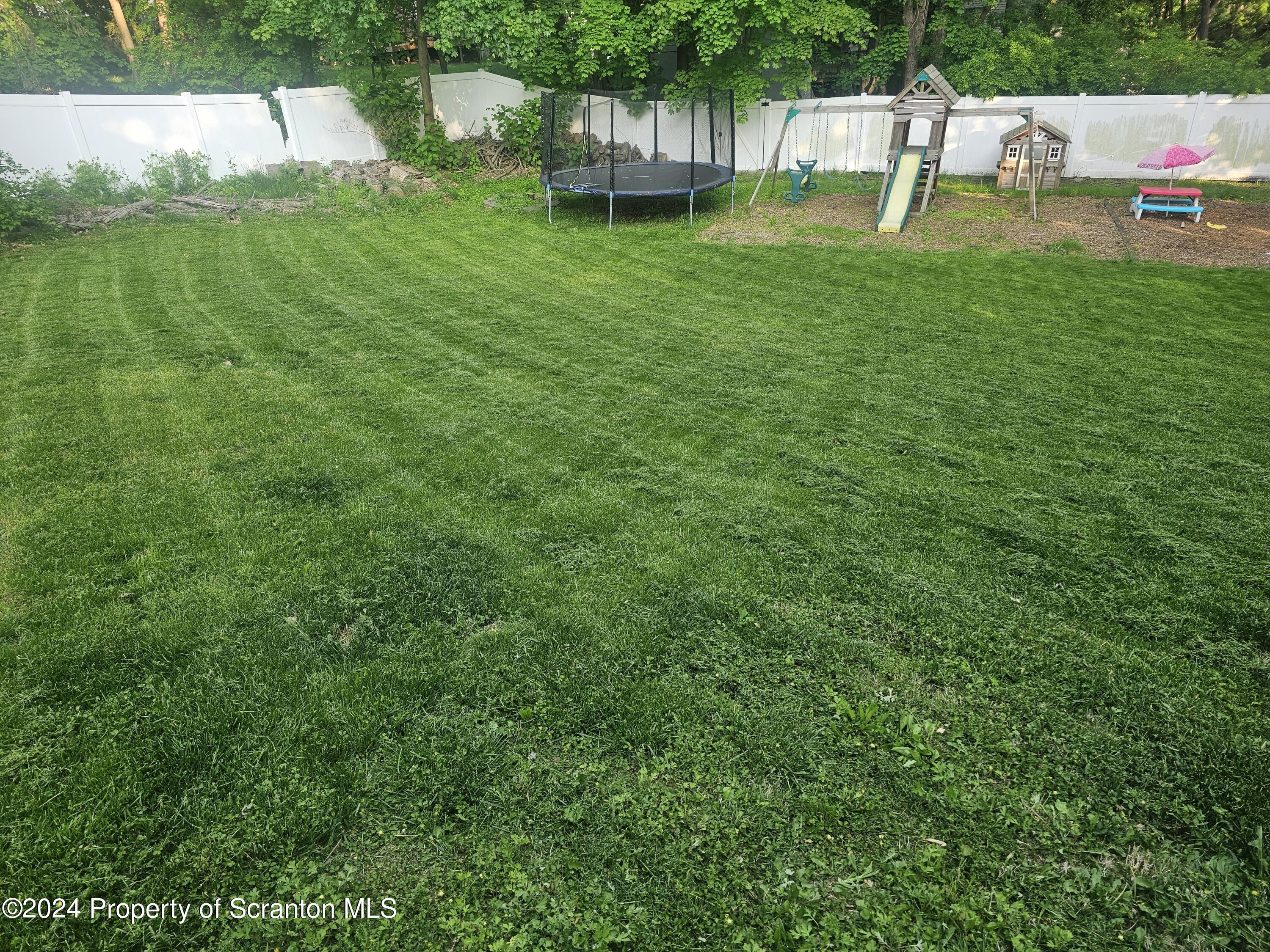 114 Layton Road Clarks Summit, PA 18411 - Photo 4 of 20 Gallery Image 4