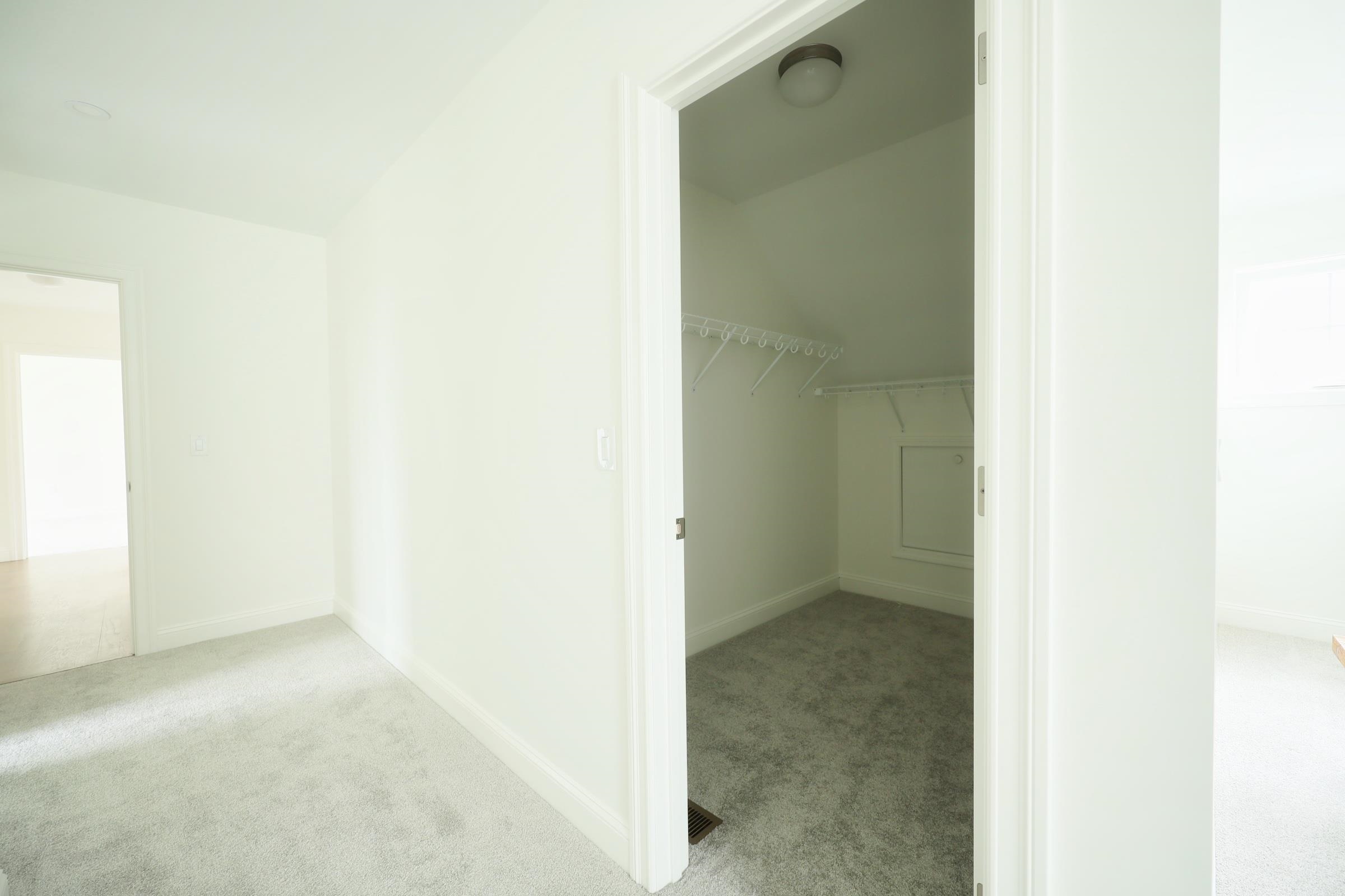 11 Captain Bannon Circle Merrimack, NH 03054 - Photo 27 of 35