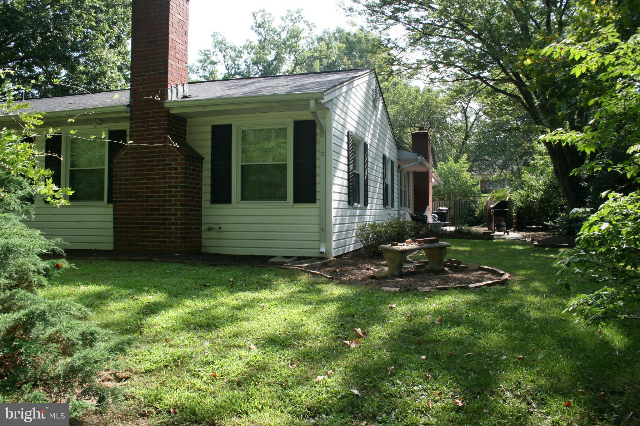 9005 Golden Pass Laurel, MD 20708 - Photo 22 of 25 Exterior (General)