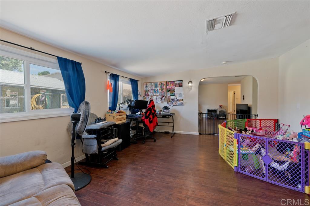 8229 Medill Avenue El Cajon, CA 92021 - Photo 11 of 25