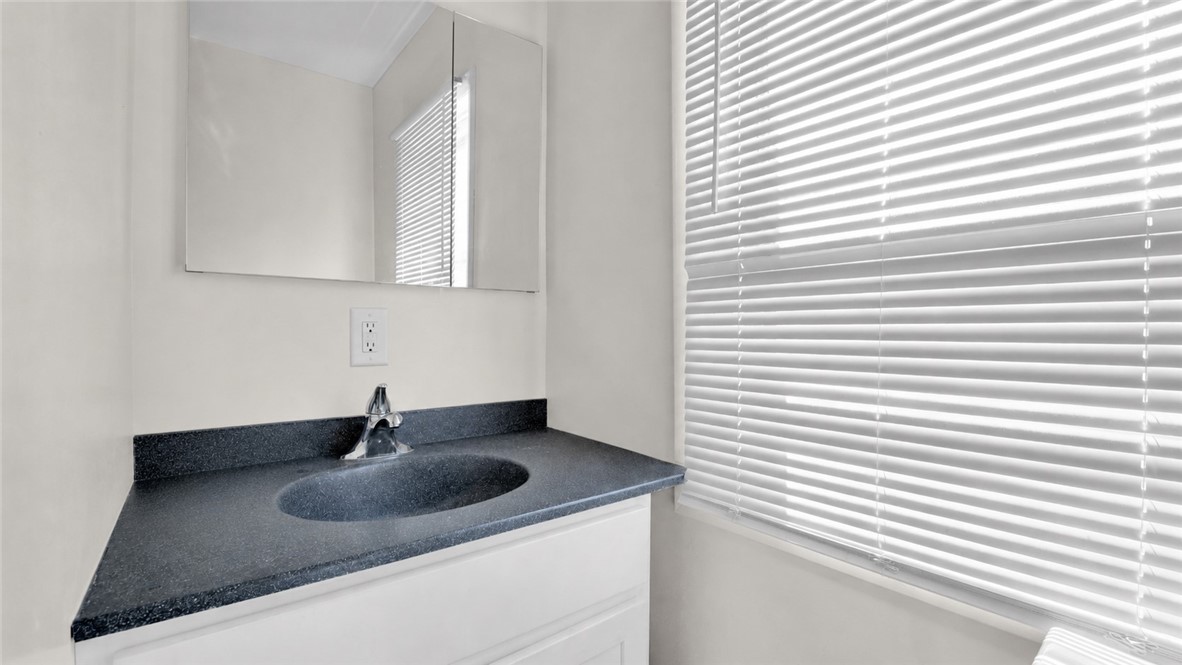 34 Glasgow Street Rochester, NY 14608 - Photo 28 of 34