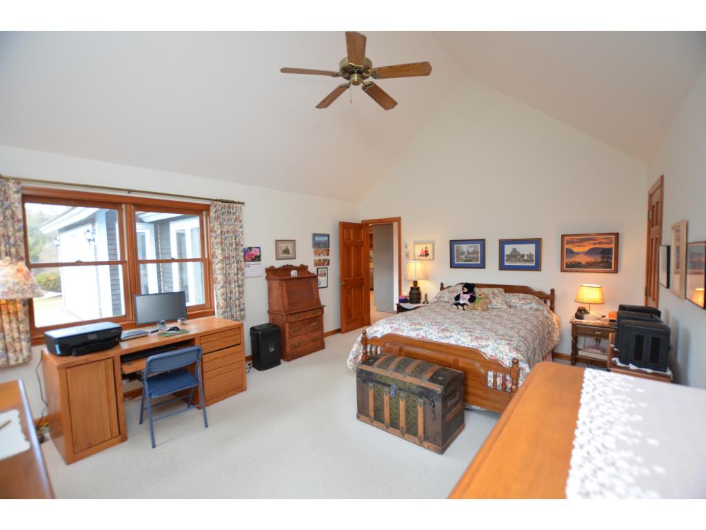 453 Old Farm Road Stowe, VT 05672 - Photo 14 of 32