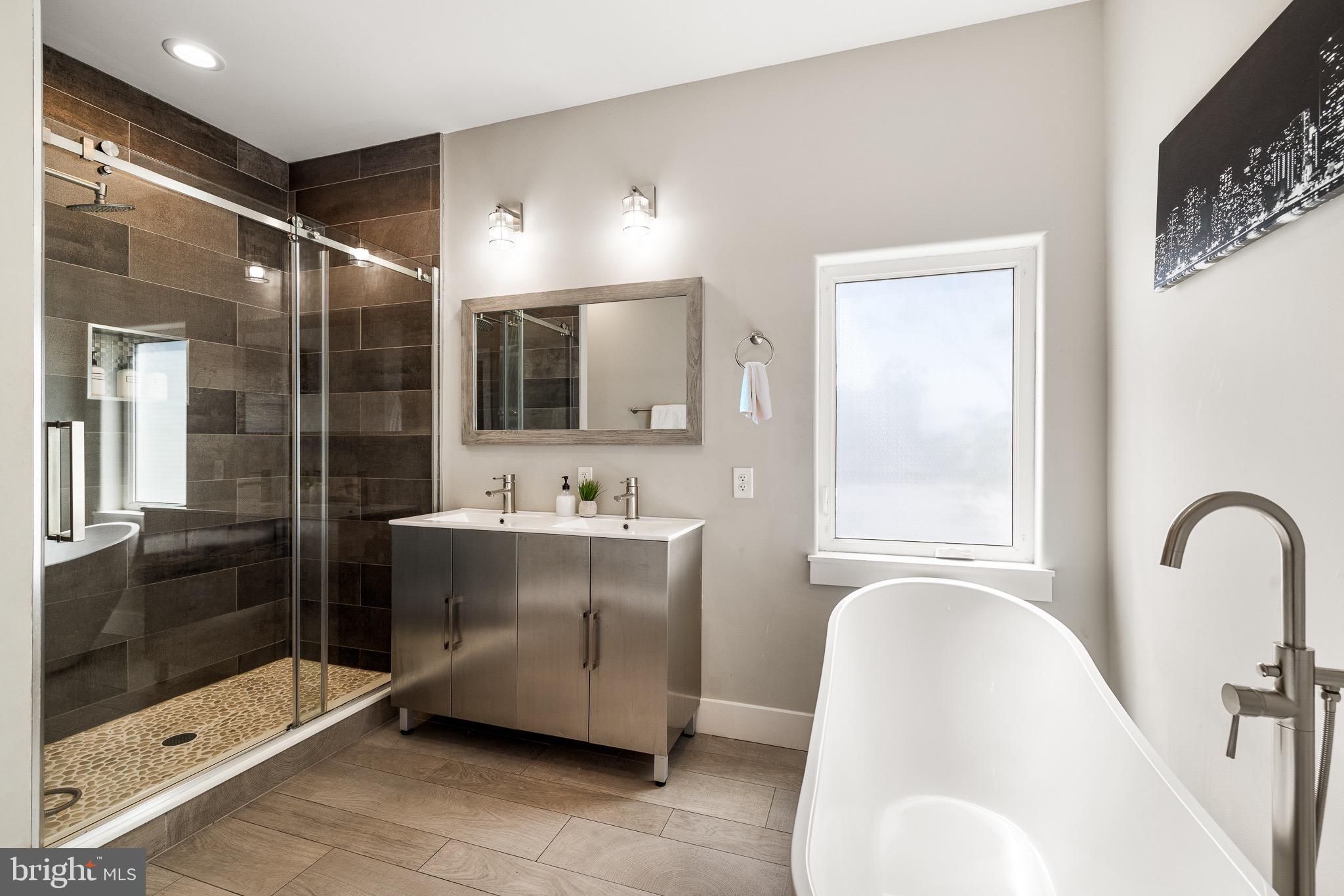 2108 Cross Street Philadelphia, PA 19146 - Photo 7 of 14