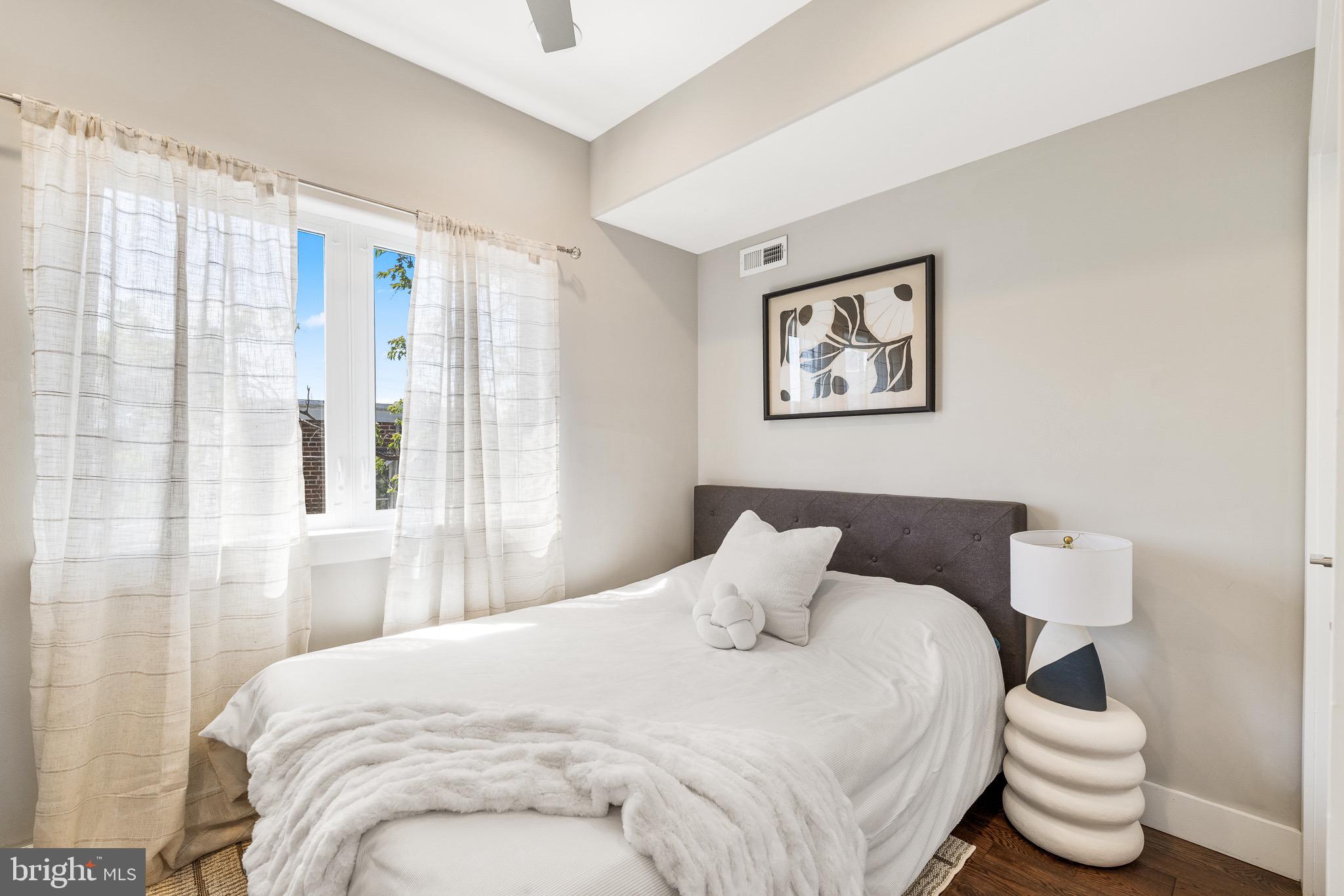 2108 Cross Street Philadelphia, PA 19146 - Photo 9 of 14