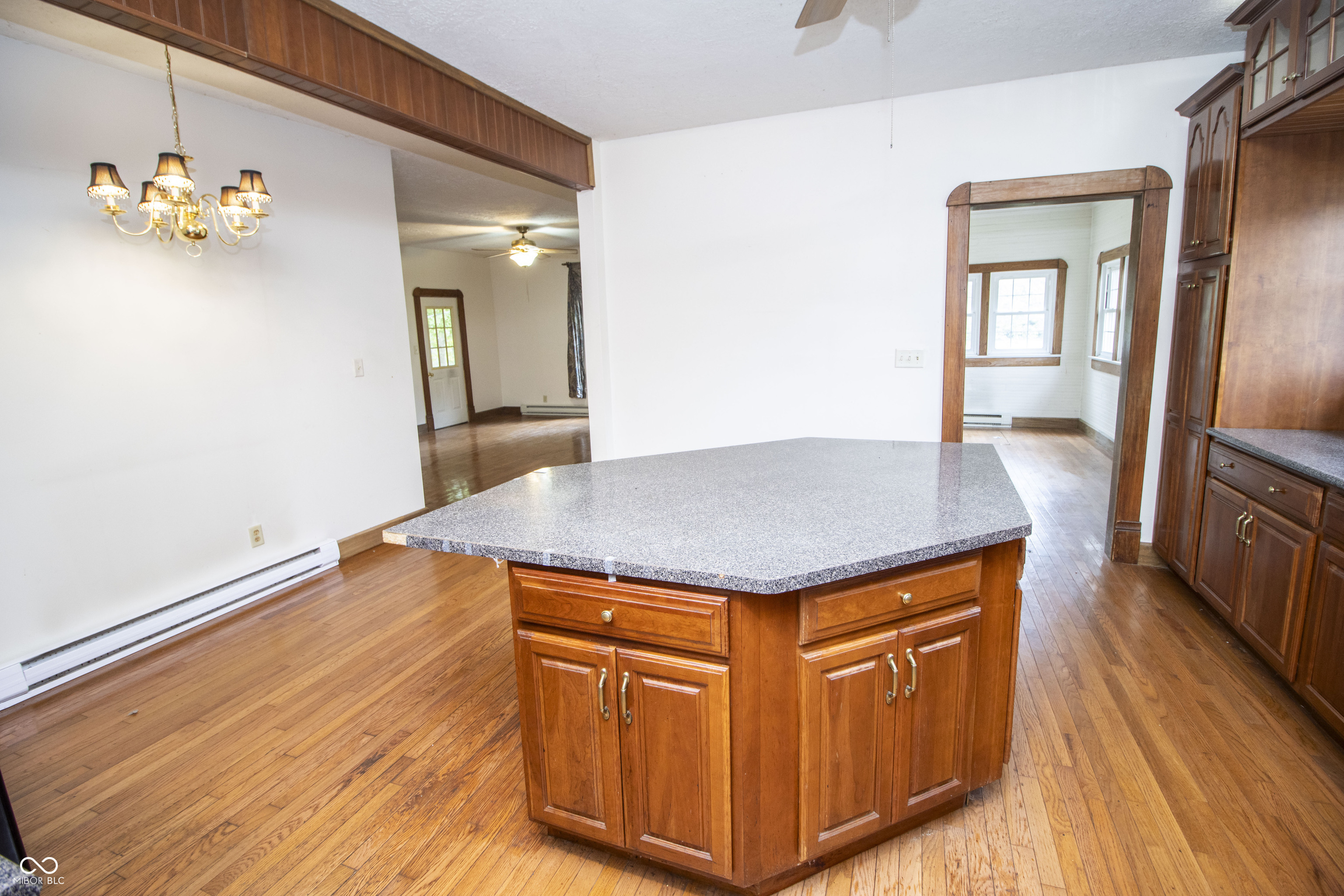 6038 South High School Road Indianapolis, IN 46221 - Photo 11 of 34 Gallery Image 11