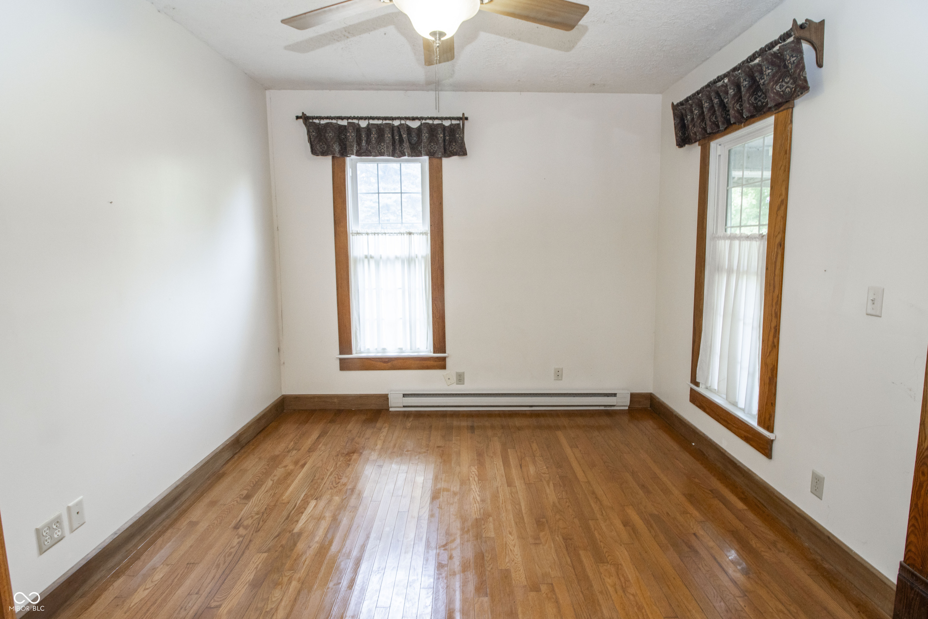 6038 South High School Road Indianapolis, IN 46221 - Photo 14 of 34 Gallery Image 14