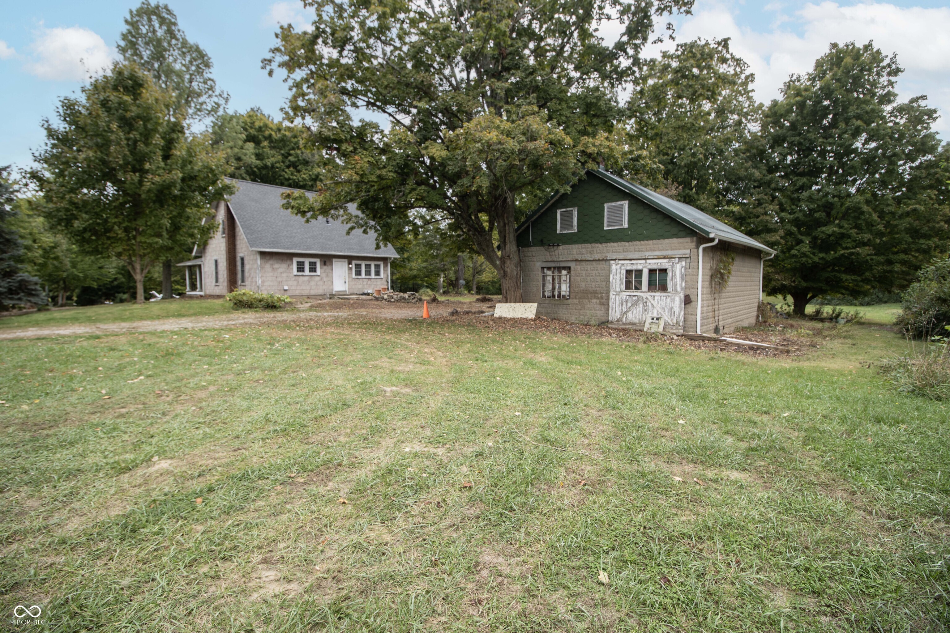 6038 South High School Road Indianapolis, IN 46221 - Photo 4 of 34 Gallery Image 4